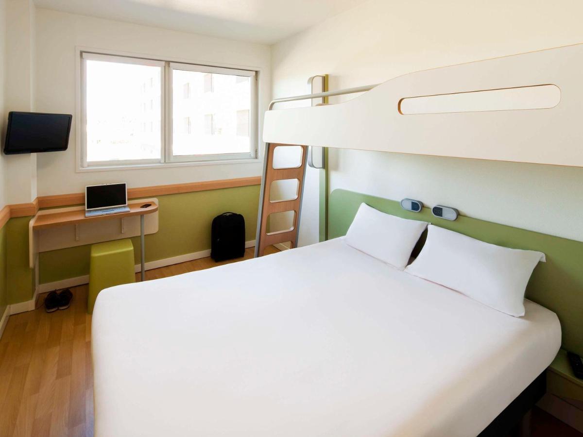 Ibis Budget Barcelona Viladecáns Exteriör bild